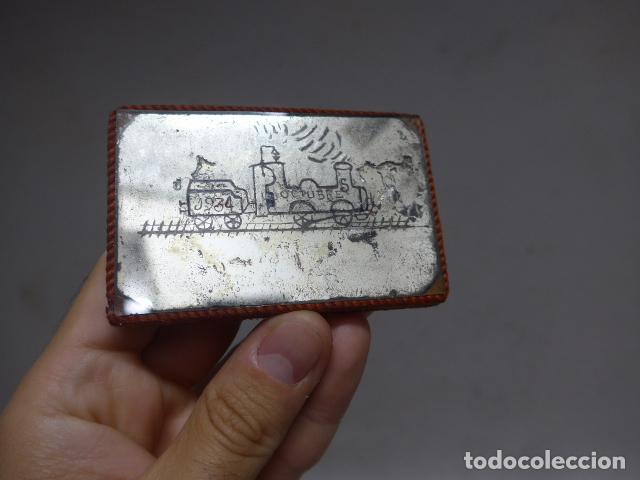Antig&uuml;edades: Antiguo tarjetero de cristal con tren y marcado de octubre de 1934, recuerdo hecho artesanal