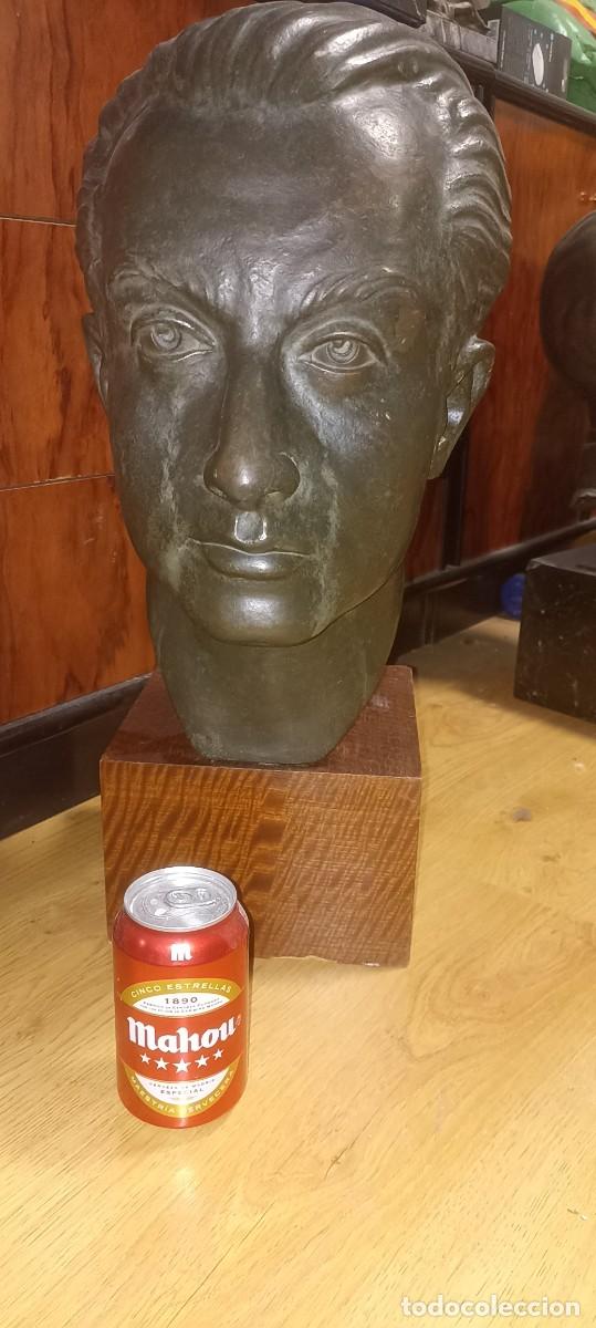 Antig&uuml;edades: Busto Jos&eacute; Antonio primo de rivera. - Foto 1