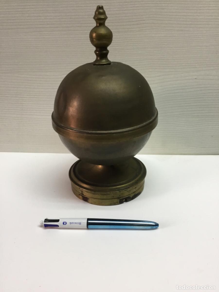 Antig&uuml;edades: Antiguo recipiente bronce - Foto 1