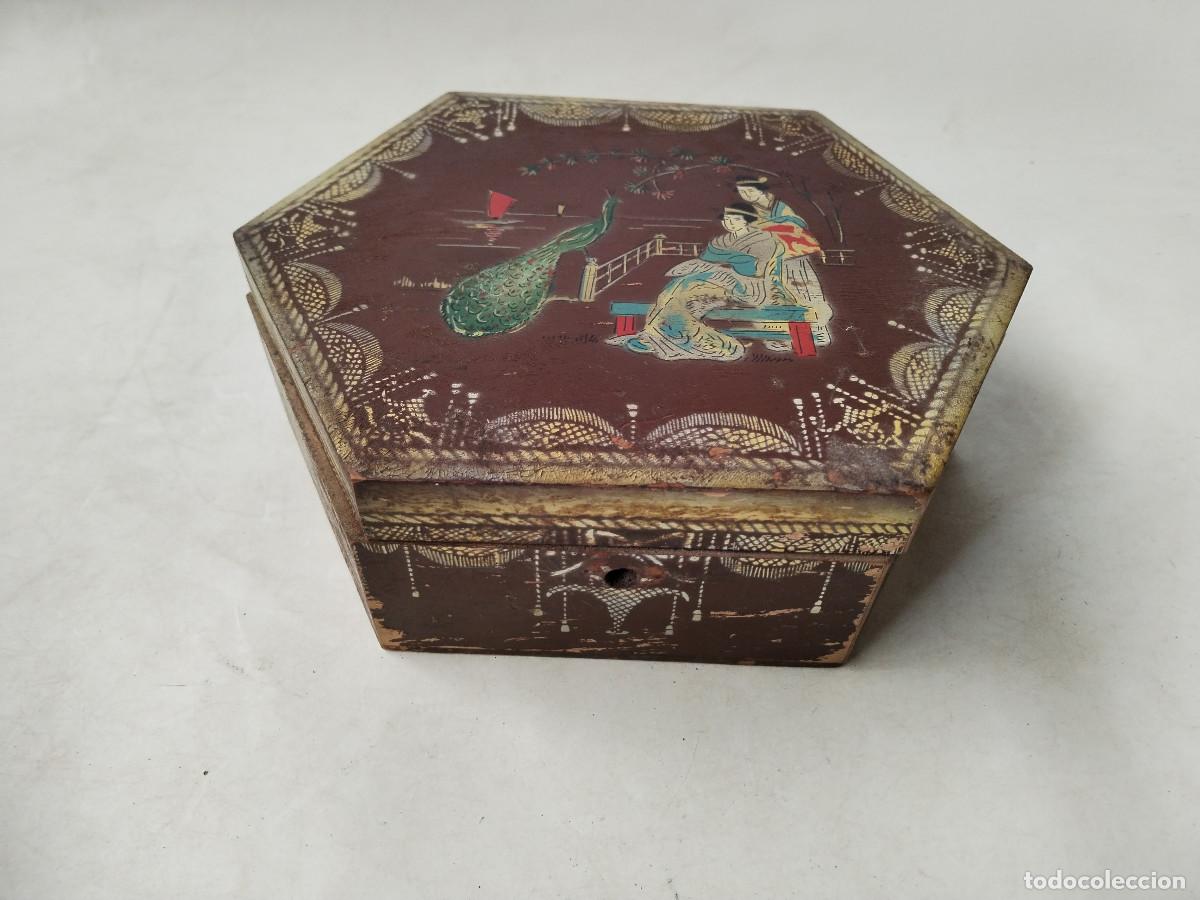 Antig&uuml;edades: caja antigua exagonal la estrella - Foto 3