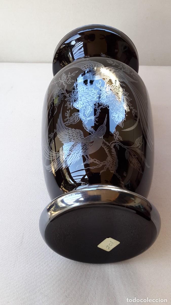 Antig&uuml;edades: Jarr&oacute;n de porcelana y plata - Foto 3