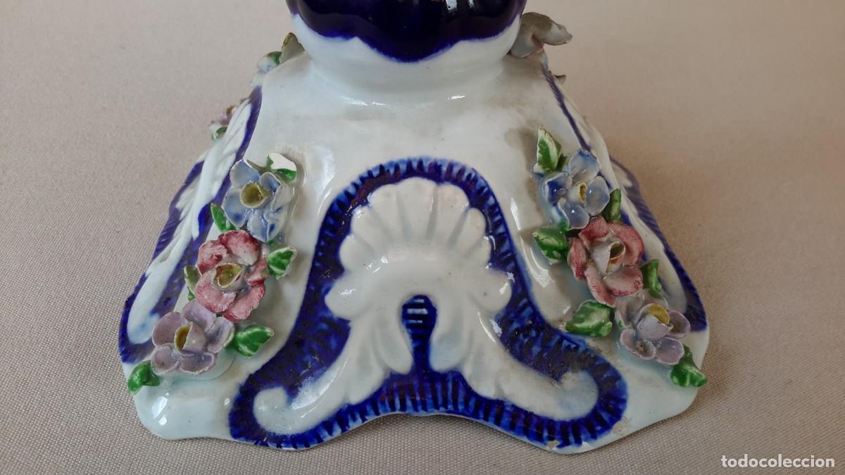 Antig&uuml;edades: Candelabro de porcelana - Foto 6