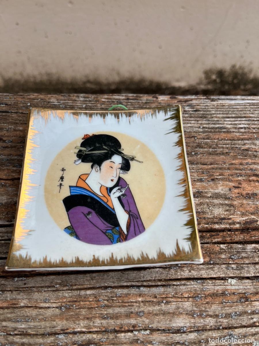 Antig&uuml;edades: Platos, Geishas, a&ntilde;o 60-70 - Foto 4