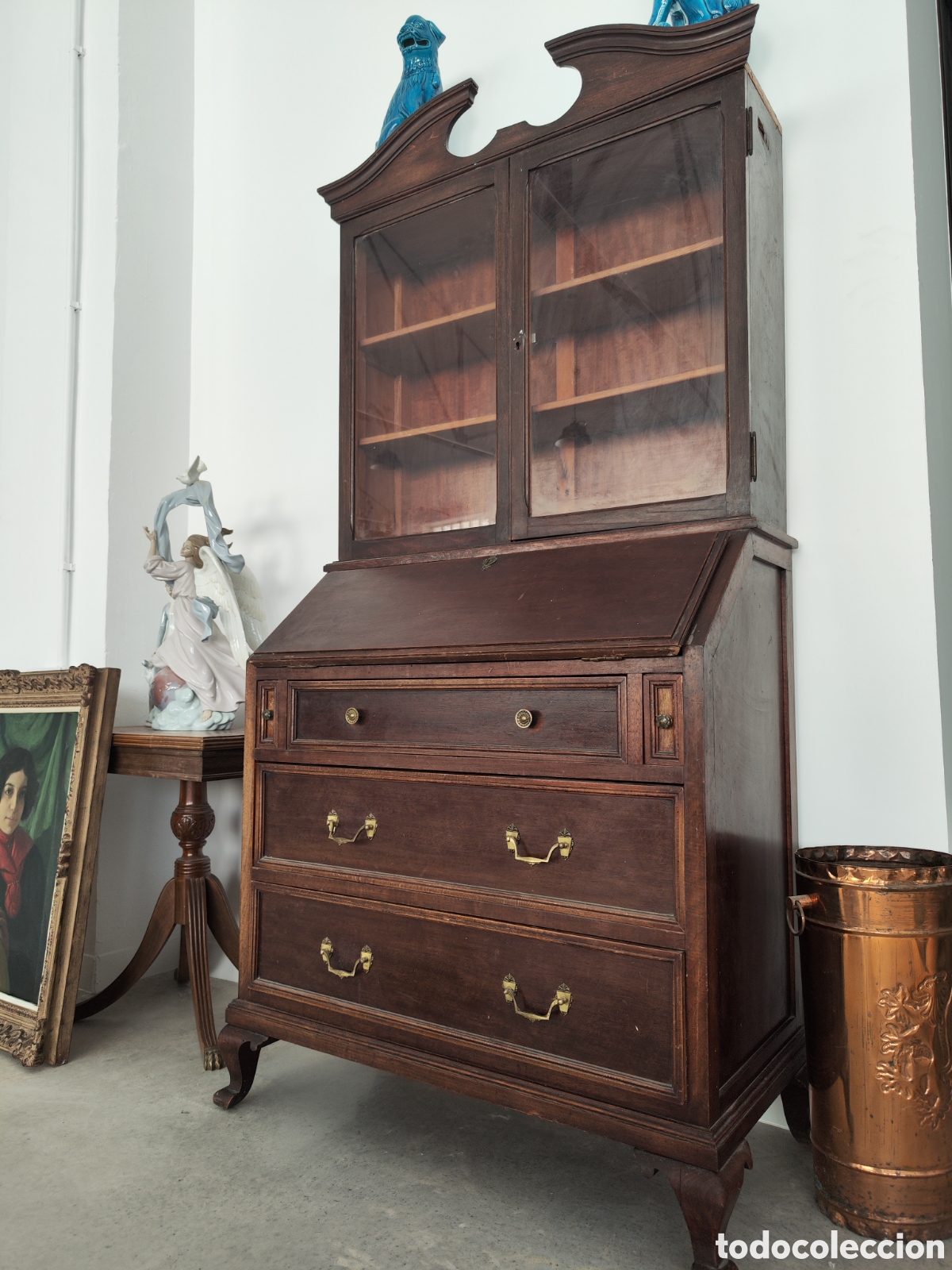 Antig&uuml;edades: Antiguo escritorio con vitrina. - Foto 3