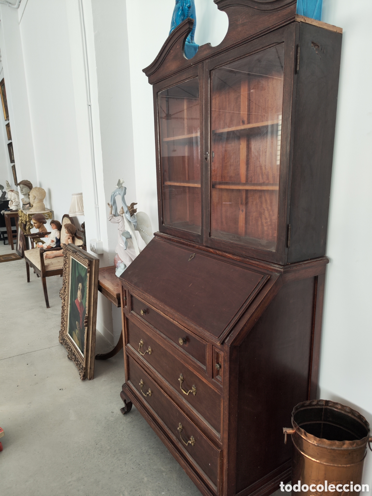 Antig&uuml;edades: Antiguo escritorio con vitrina. - Foto 5