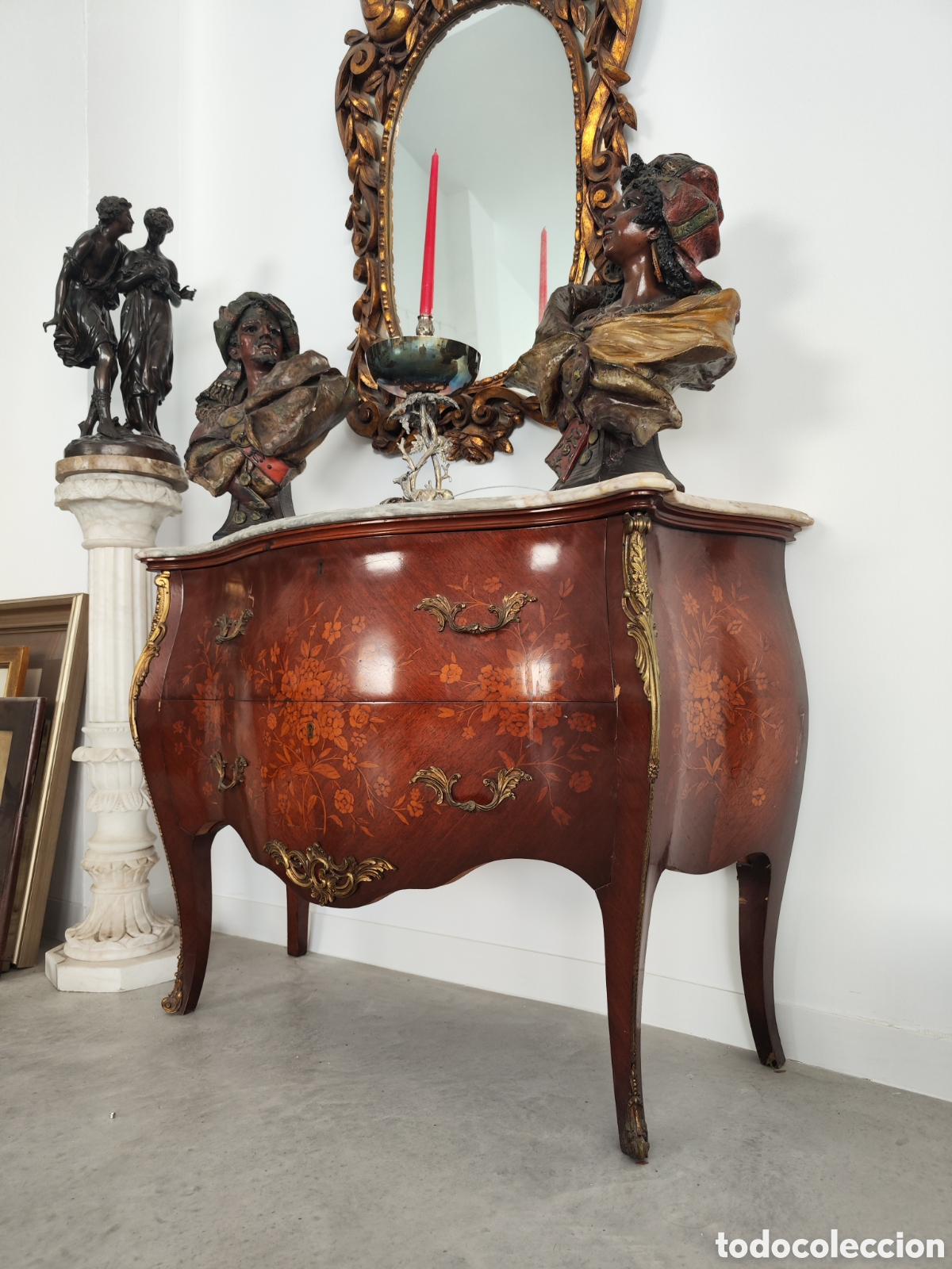 Antig&uuml;edades: C&oacute;moda Luis XV con marqueter&iacute;a y detalles de bronce - Foto 2