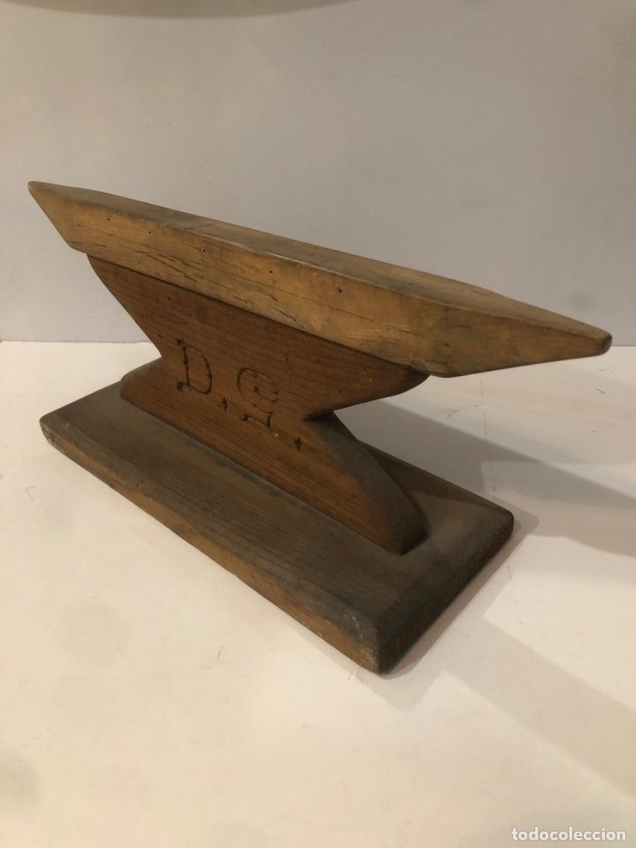 Antig&uuml;edades: Tabla para planchar antigua - Foto 2