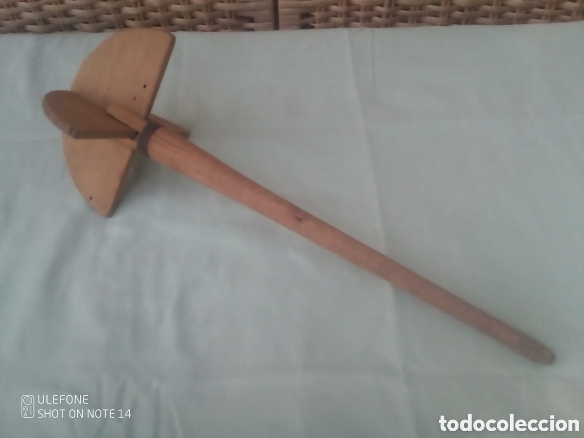 Antig&uuml;edades: BATIDOR DE MADERA PARA COCINA - Foto 1