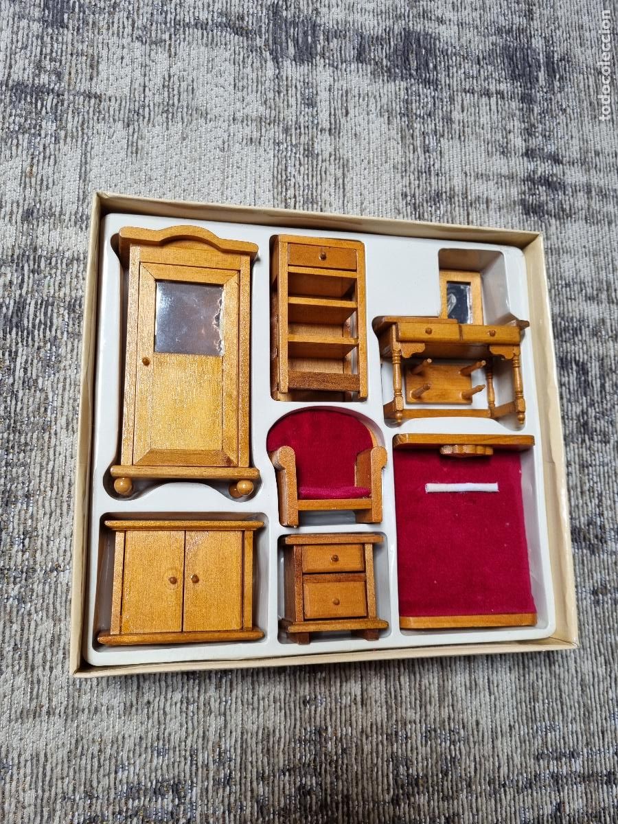 Antig&uuml;edades: SET MINI-MUEBLES MADERA - Foto 1