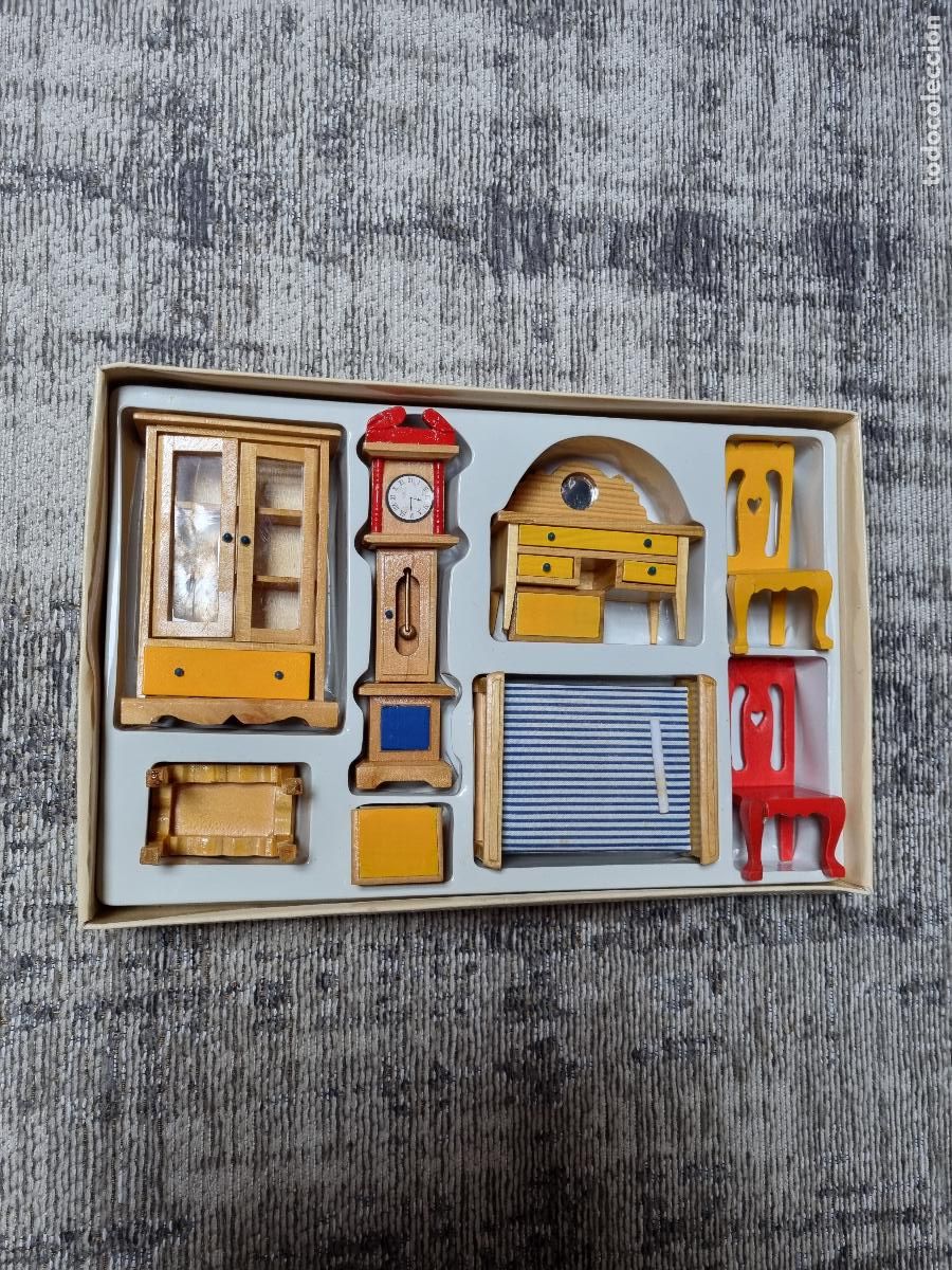 Antig&uuml;edades: SET MINI-MUEBLES MADERA - Foto 1