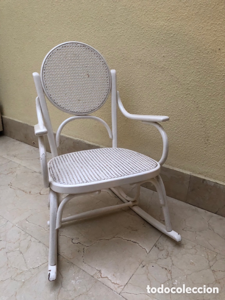 Antig&uuml;edades: ANTIGUA MECEDORA ESTILO THONET BLANCA - Foto 3