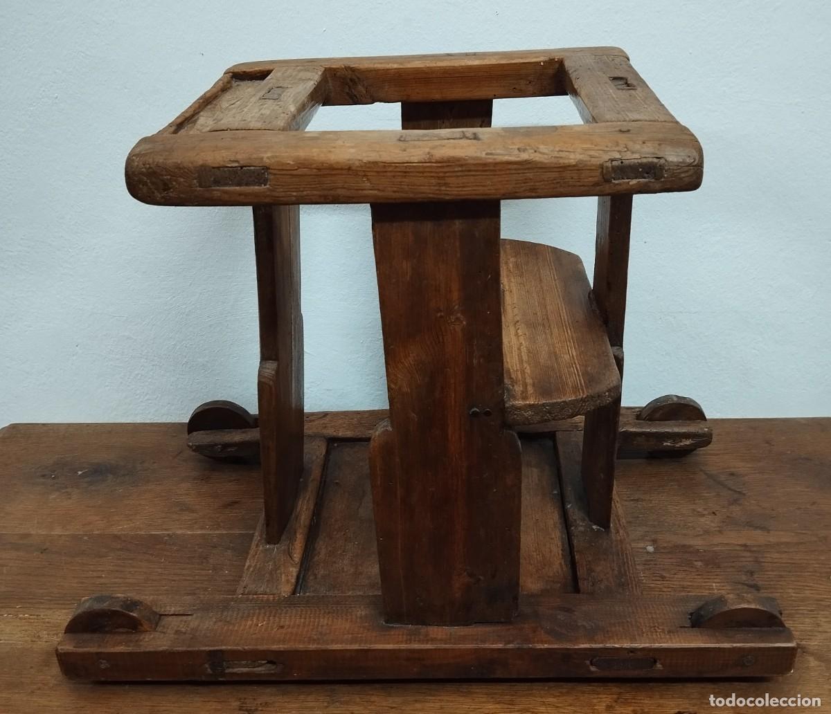 Antig&uuml;edades: TRONA CON RUEDAS SIGLO XIX - Foto 1