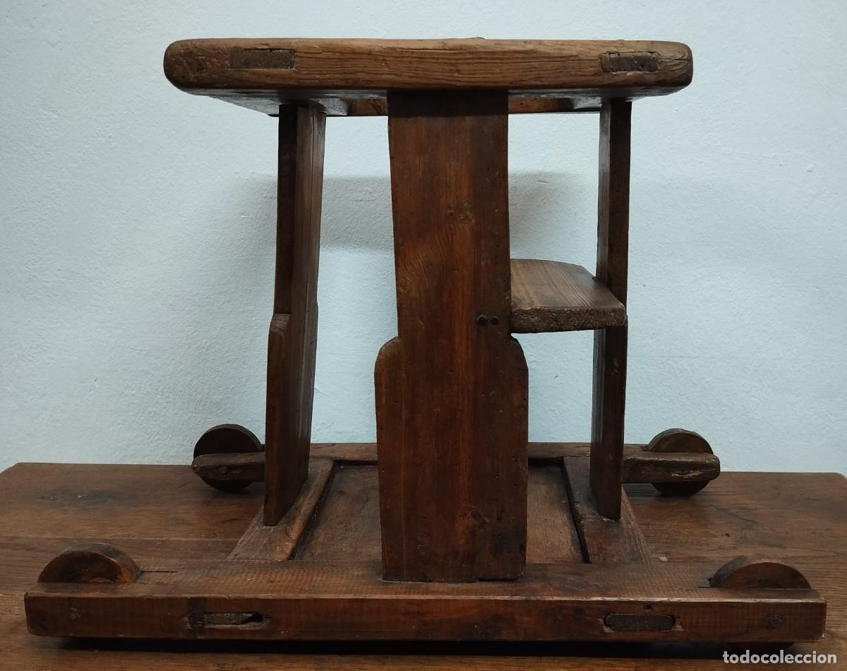 Antig&uuml;edades: TRONA CON RUEDAS SIGLO XIX - Foto 2