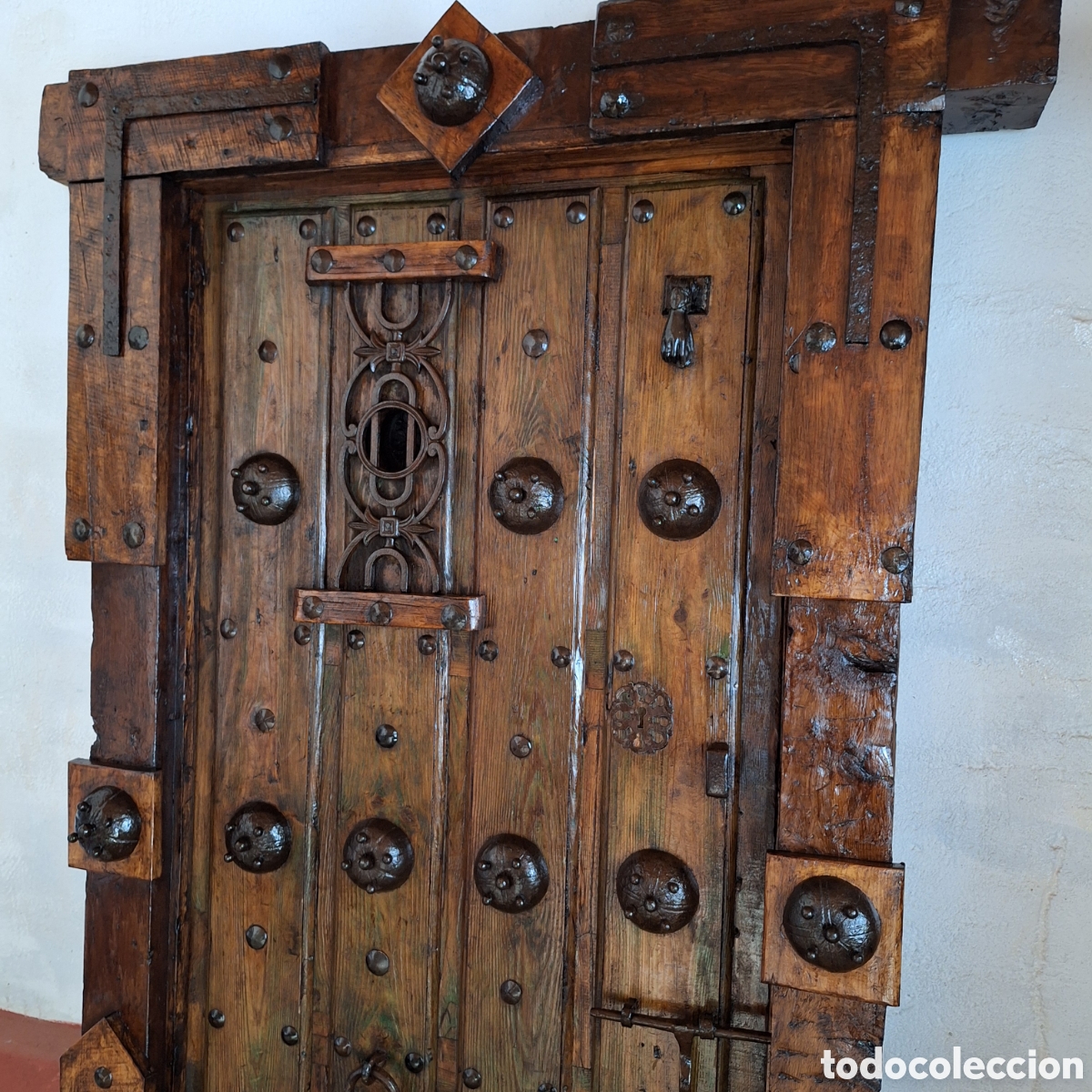 Antig&uuml;edades: Puerta antig&uuml;a de madera y forja - Foto 2