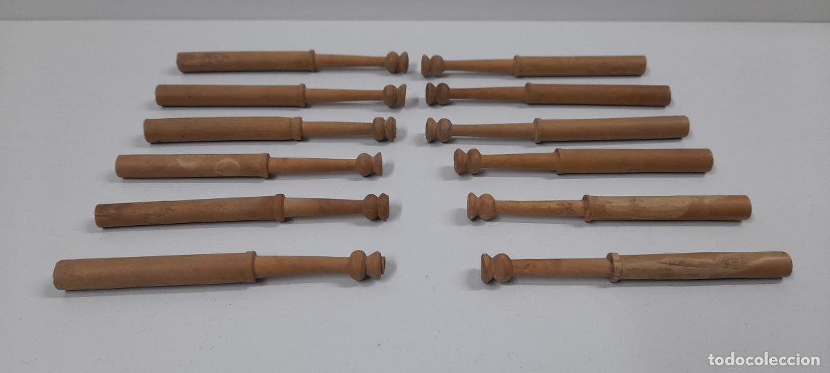 Antig&uuml;edades: BOLILLOS ANTIGUOS EN MADERA - Foto 3