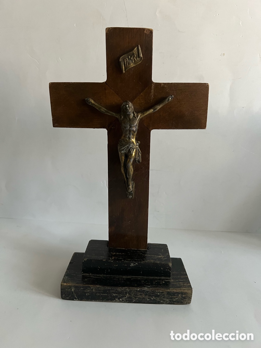 Antig&uuml;edades: Antiguo Cristo bronce y madera - Foto 1