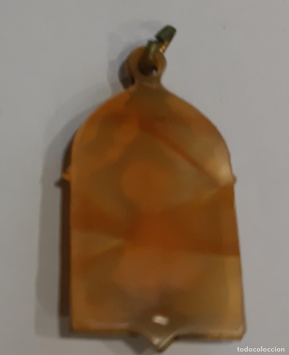 Antig&uuml;edades: MEDALLA VIRGEN DEL PILAR DORADA - Foto 2