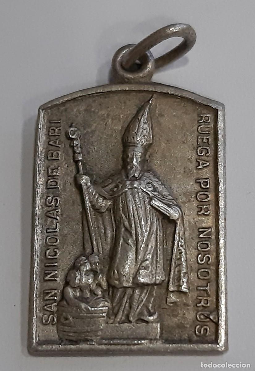 Antig&uuml;edades: MEDALLA SAN NICOLAS DE BARI PLATA - Foto 1