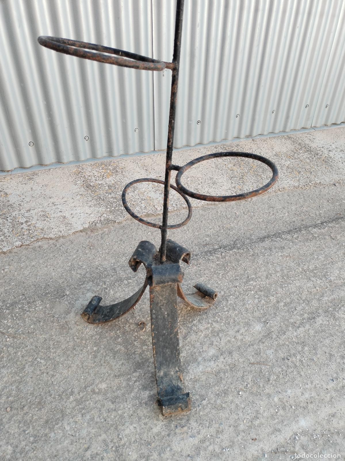 Antig&uuml;edades: macetero de hierro forja para 6 macetas - Foto 2