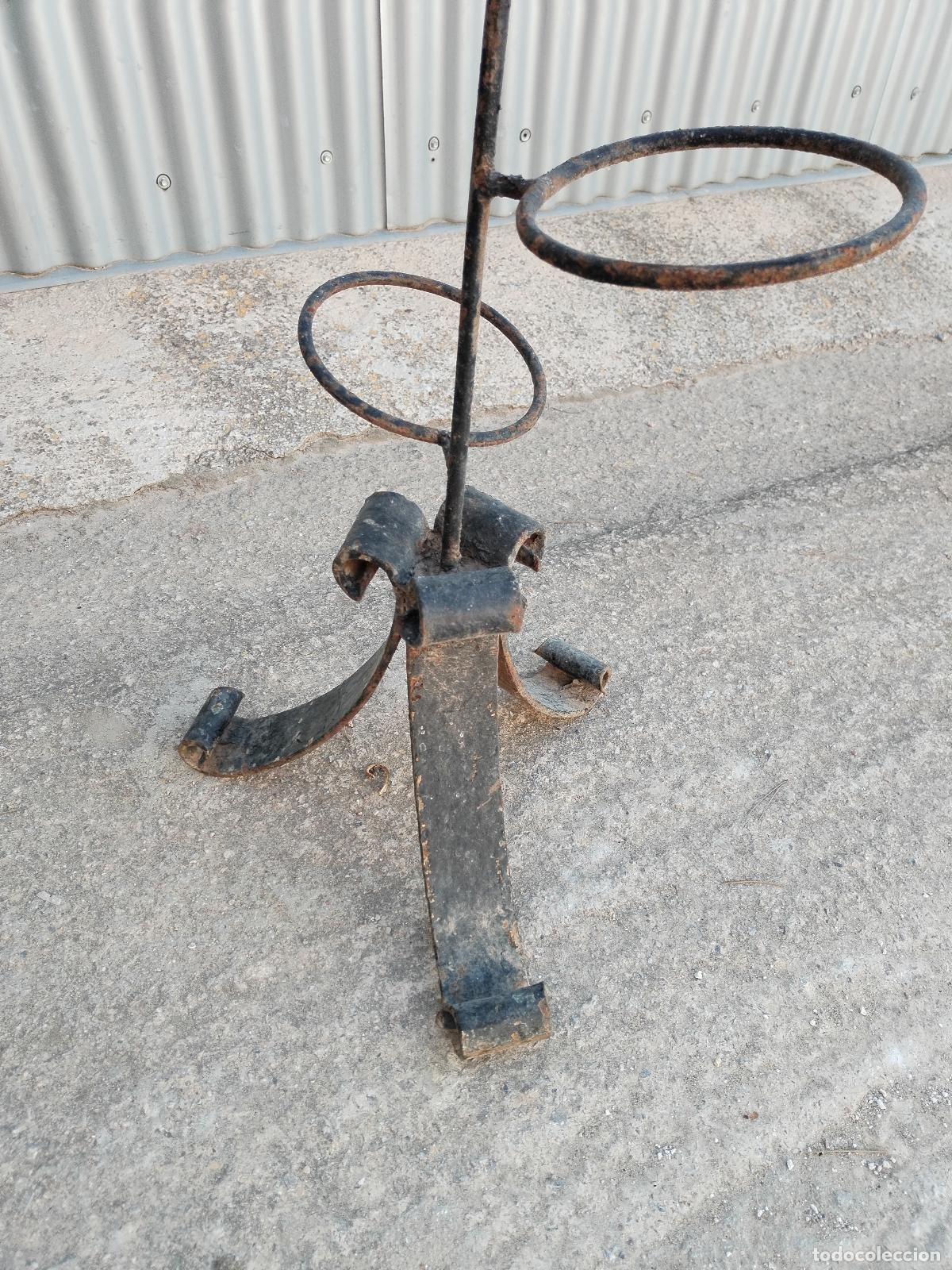 Antig&uuml;edades: macetero de hierro forja para 6 macetas - Foto 9