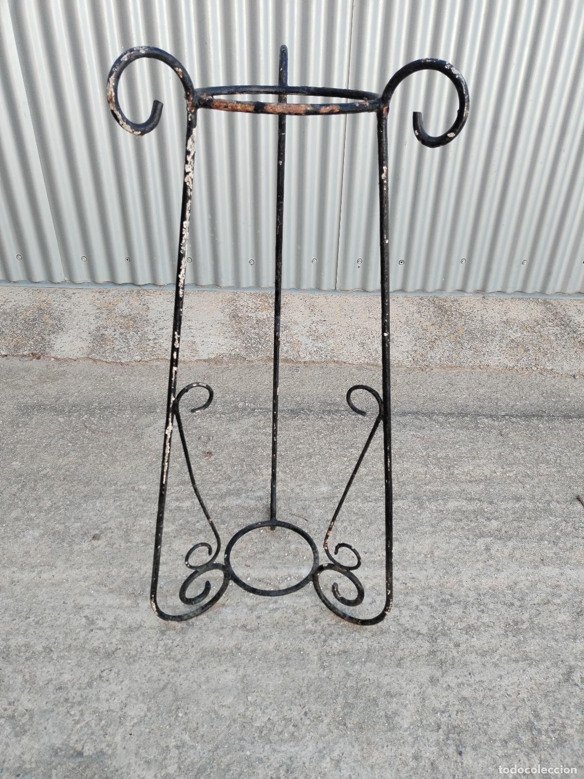 Antig&uuml;edades: antiguo macetero de hierro forja - Foto 6