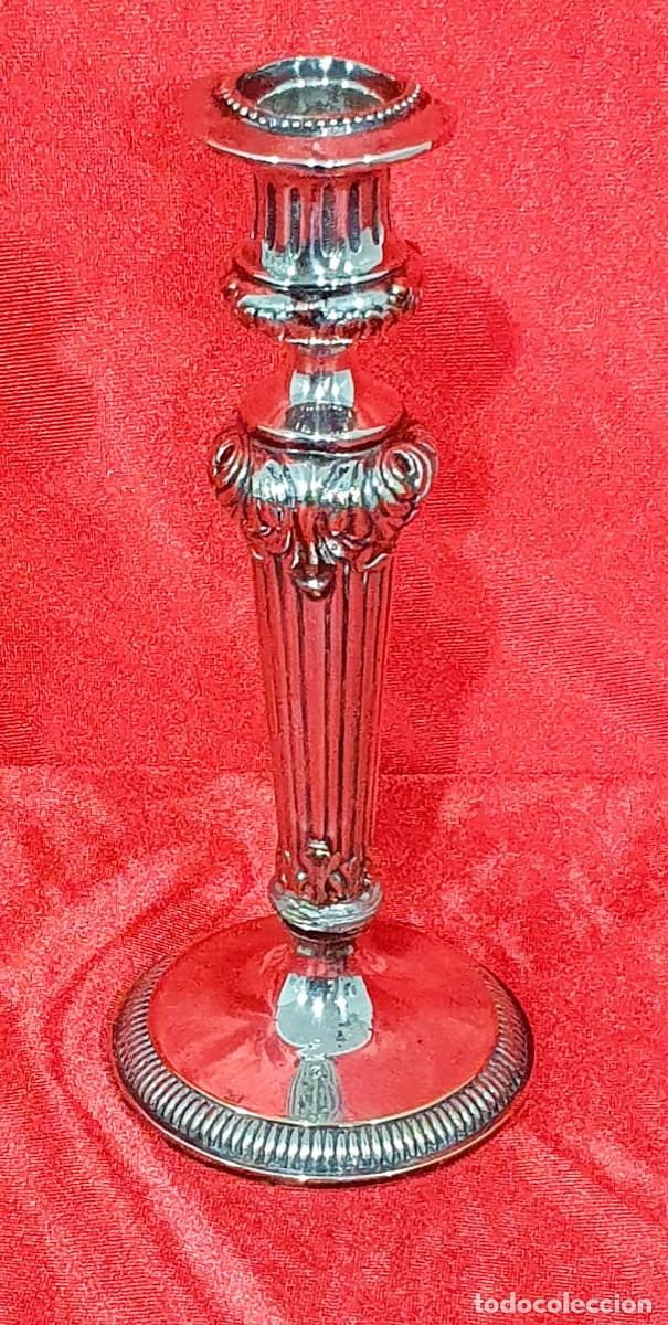 Antig&uuml;edades: Candelabro o candelero de plata - Foto 1