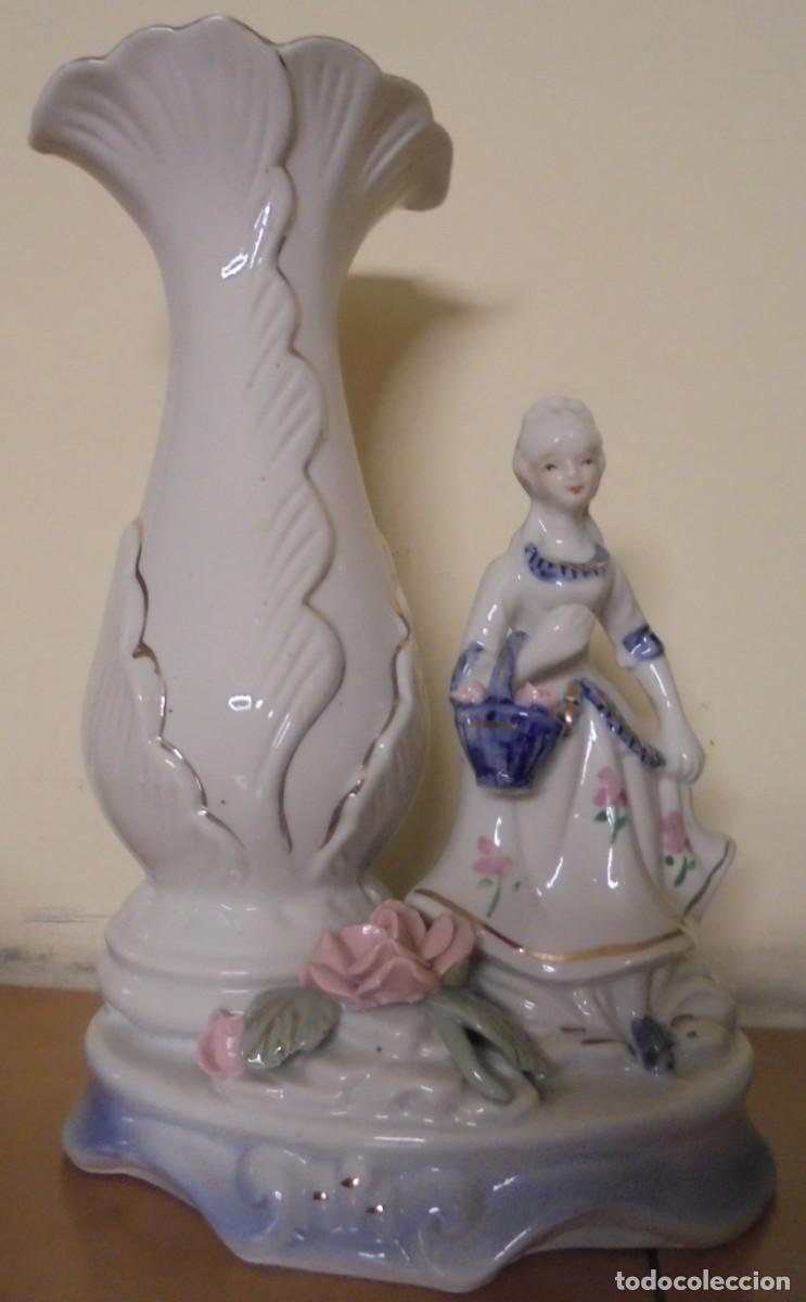 Antig&uuml;edades: JARR&Oacute;N PORCELANA CON FIGURA - Foto 1