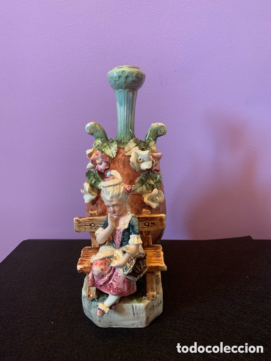 Antig&uuml;edades: Figura- botella de porcelana - Foto 3