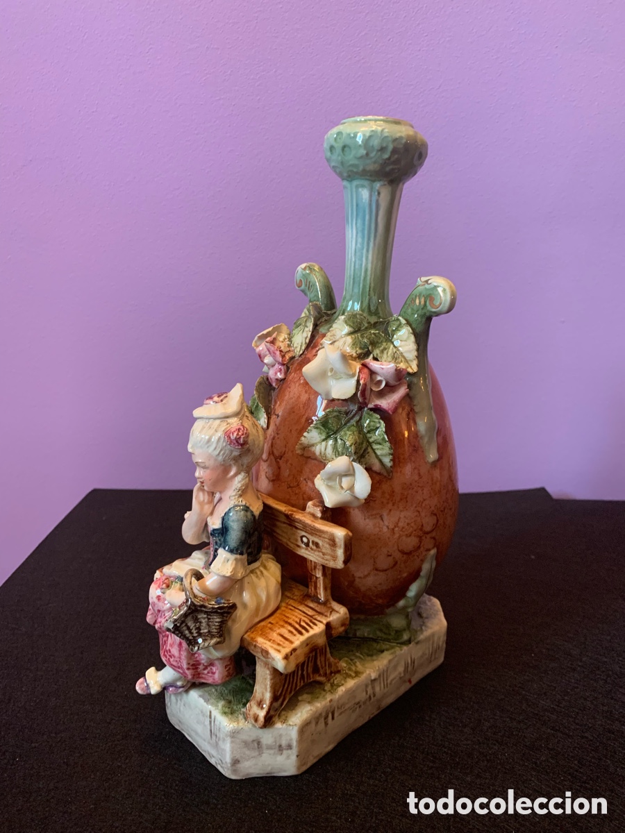 Antig&uuml;edades: Figura- botella de porcelana - Foto 4