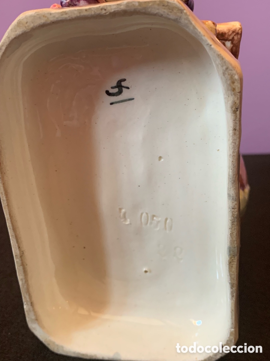 Antig&uuml;edades: Figura- botella de porcelana - Foto 9