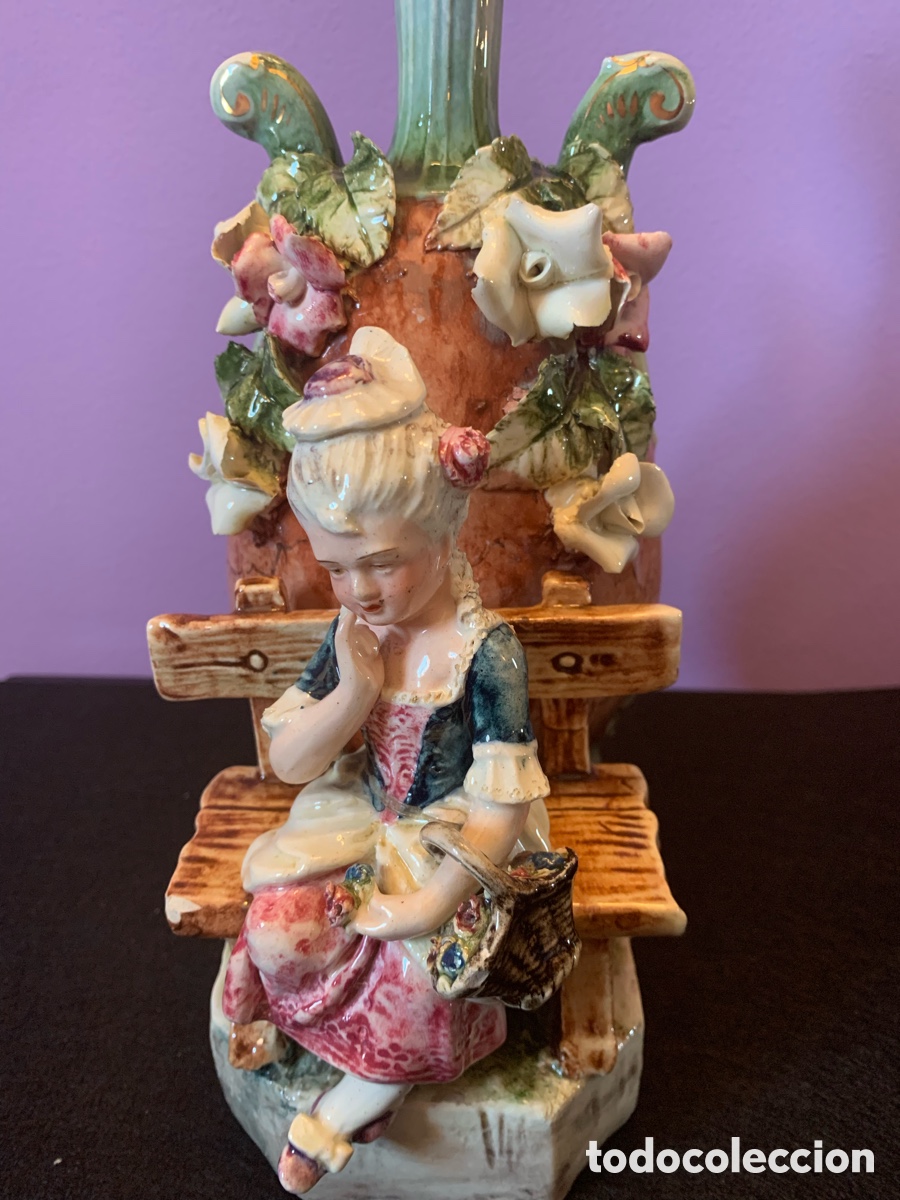 Antig&uuml;edades: Figura- botella de porcelana - Foto 1