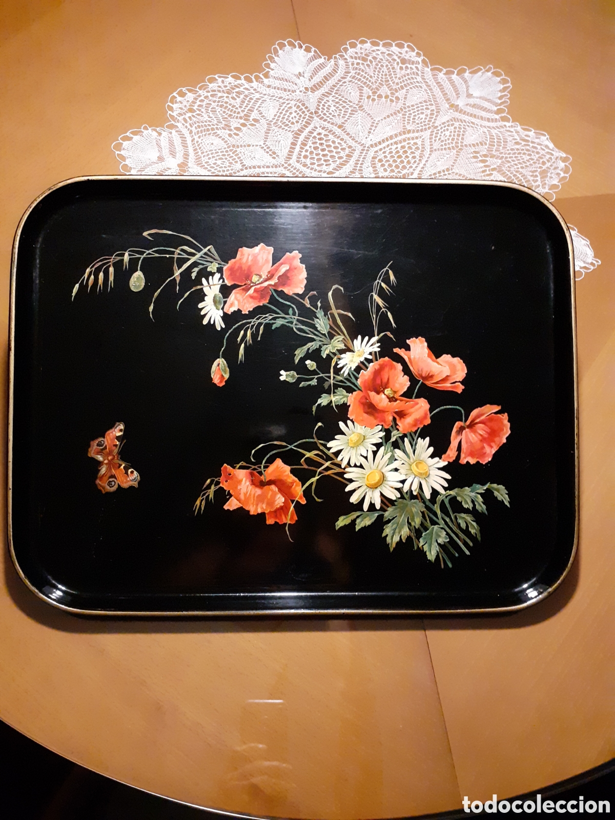 Antig&uuml;edades: Bandeja lacada y pintada a mano - Foto 1