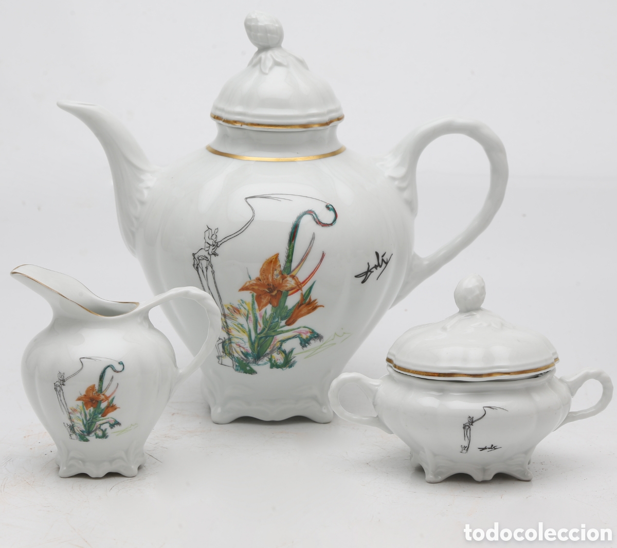 Antig&uuml;edades: Vajilla &rdquo;Las flores dalinianas&rdquo; doce servicios. - Foto 2