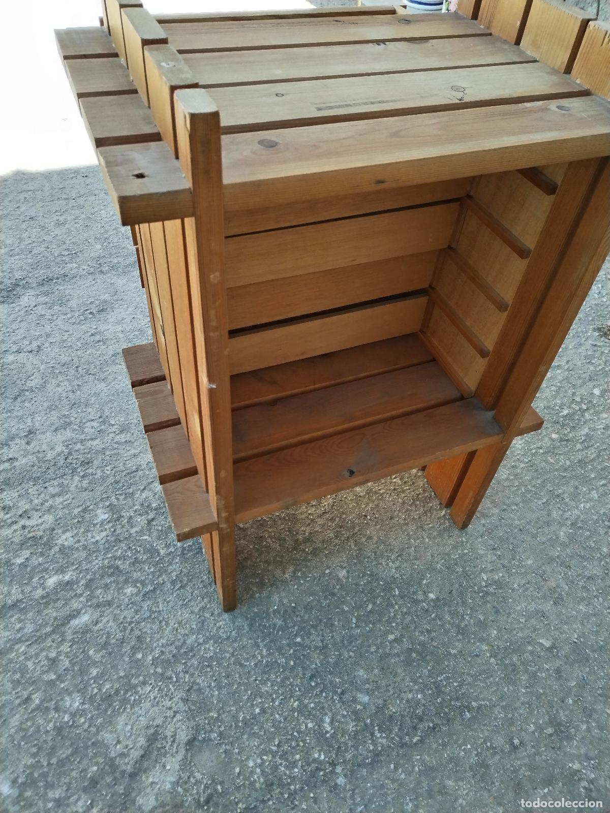 Antig&uuml;edades: mesilla de rustica de madera - Foto 11