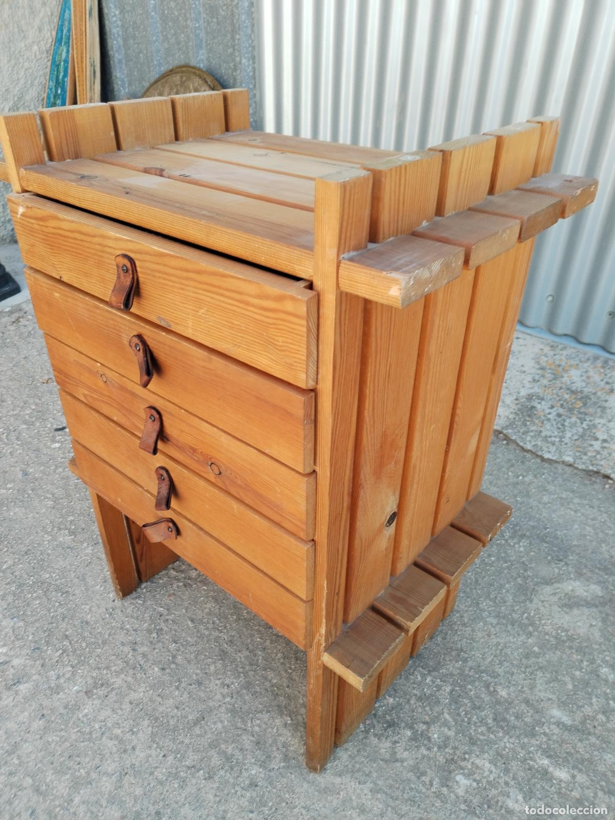 Antig&uuml;edades: mesilla de rustica de madera - Foto 15