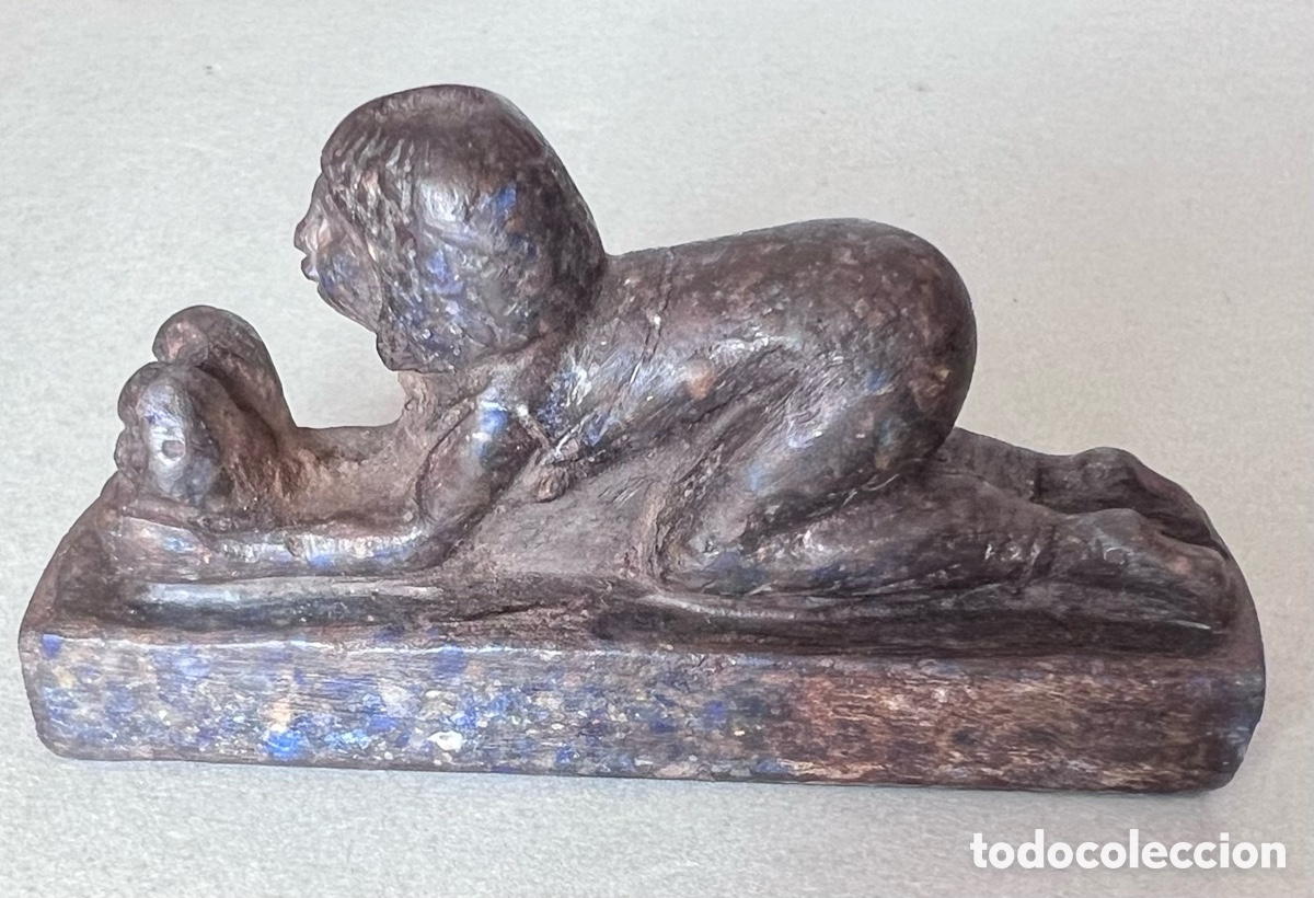 Antig&uuml;edades: Estatuilla de dama oferente - Foto 2