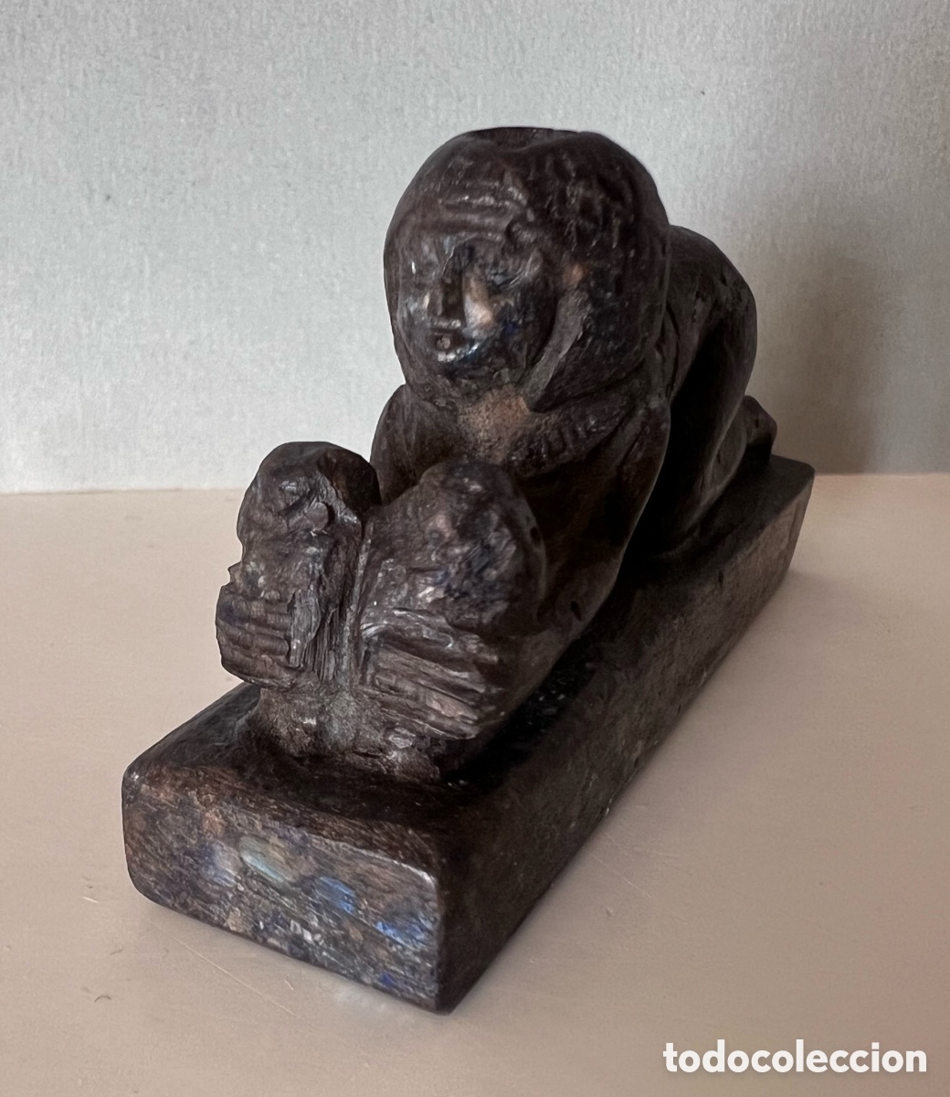 Antig&uuml;edades: Estatuilla de dama oferente - Foto 11