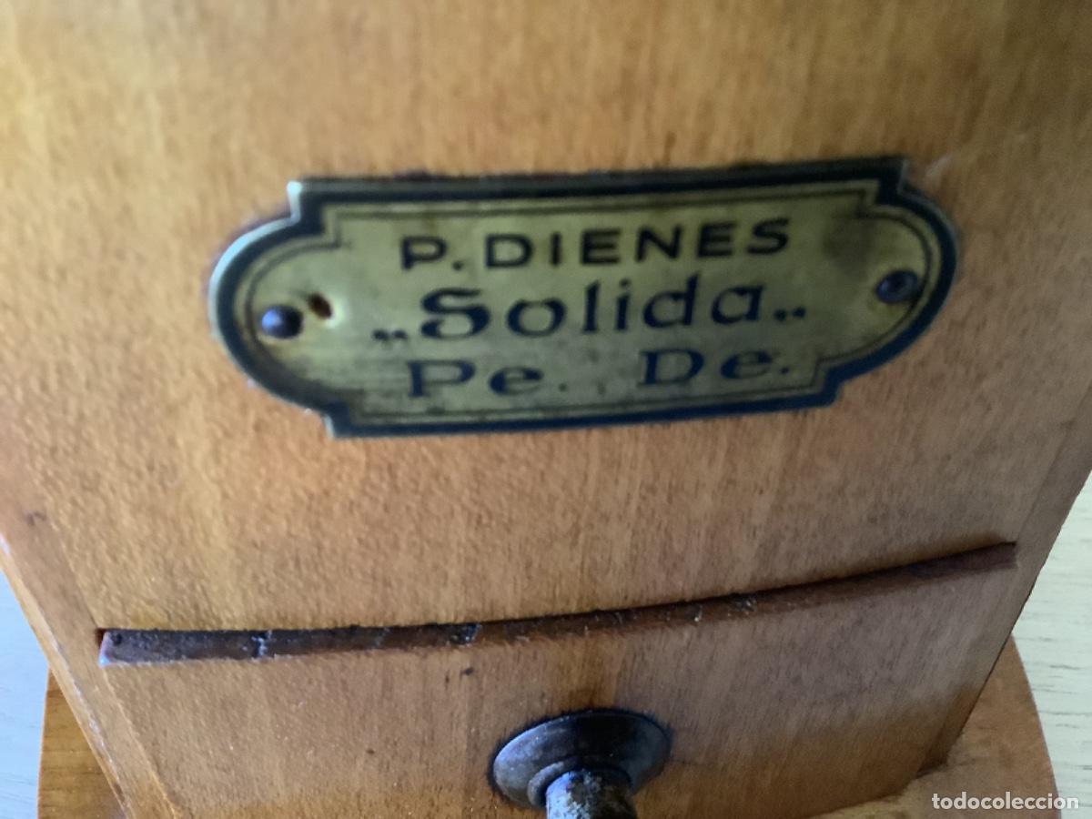 Antig&uuml;edades: Molino de caf&eacute; P. DIENES &ldquo; SOLIDA &ldquo; P . D. - Foto 4