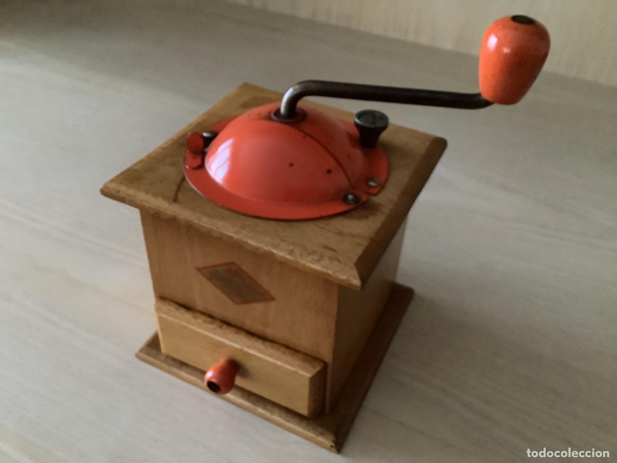 Oggetti Antichi: Molino de cafe AS , &ldquo; Grand &lsquo; M&eacute;re &ldquo;