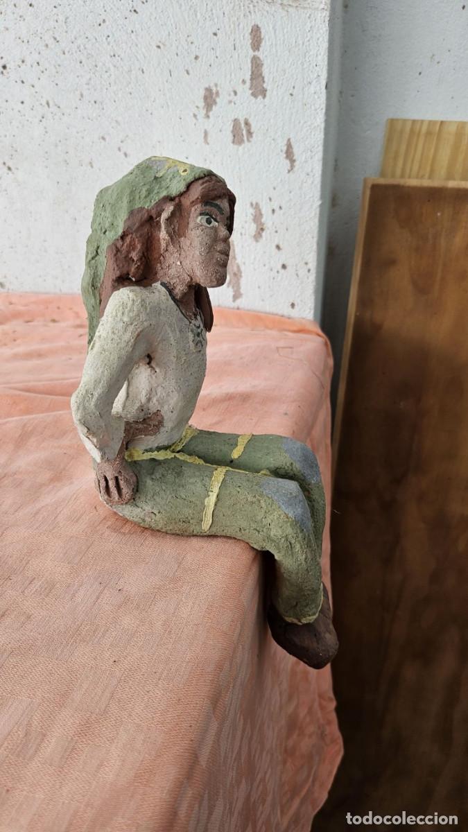 Antig&uuml;edades: figura de terracota sentado - Foto 1