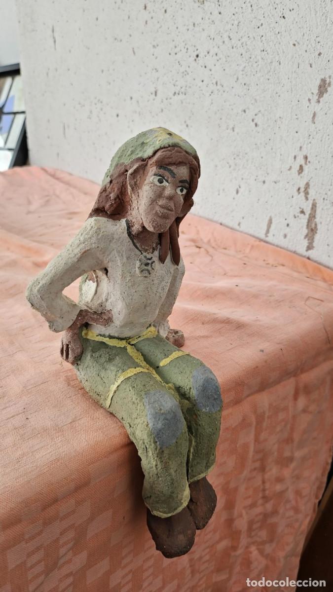 Antig&uuml;edades: figura de terracota sentado - Foto 2