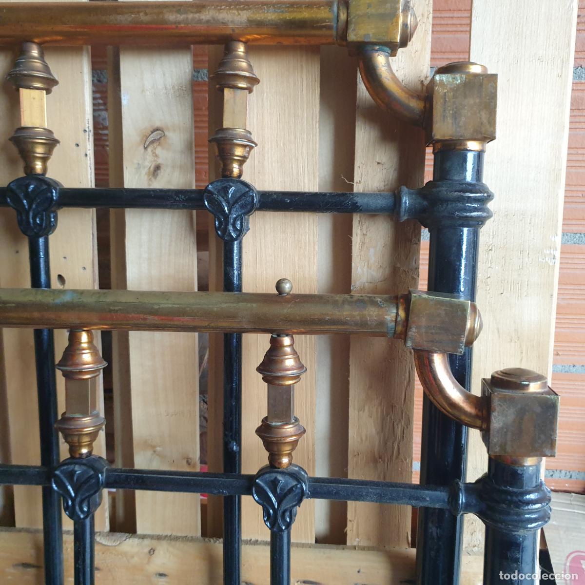 Antig&uuml;edades: ANTIGUA CAMA DE HIERRO Y LAT&Oacute;N - Foto 5