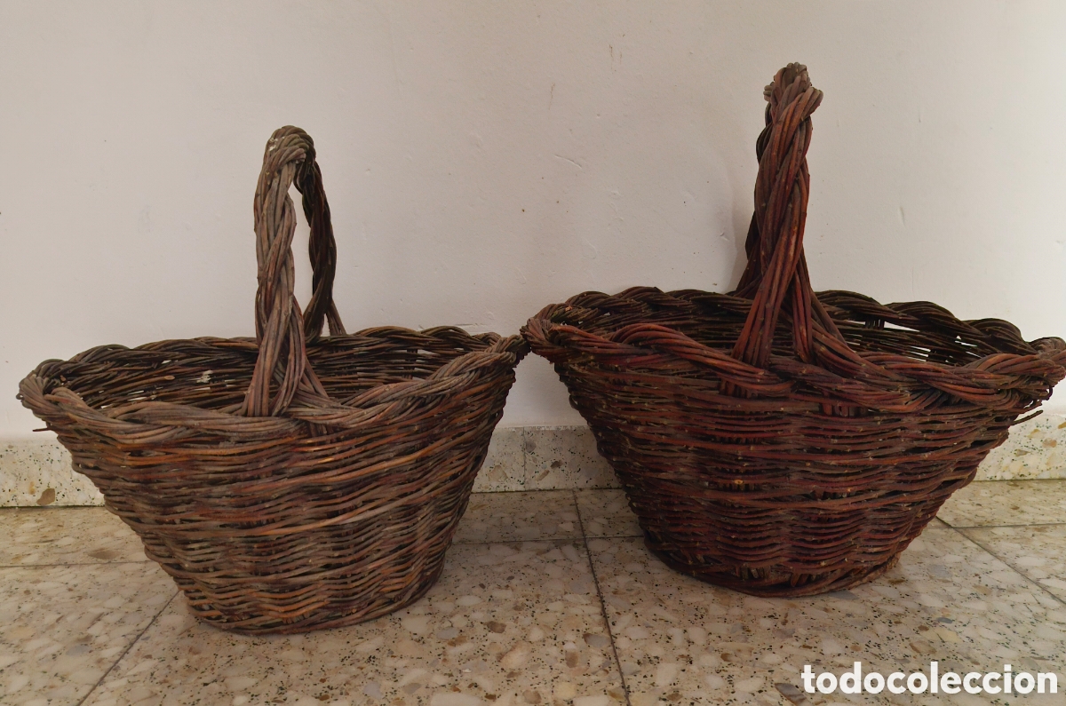 Antig&uuml;edades: 2 CESTOS DE MIMBRE ANTIGUOS - Foto 1