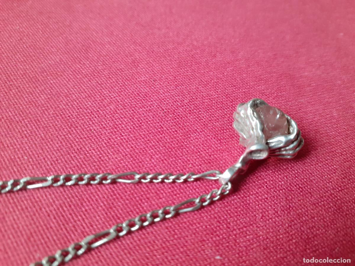 Antig&uuml;edades: Cadena con colgante de plata - Foto 2