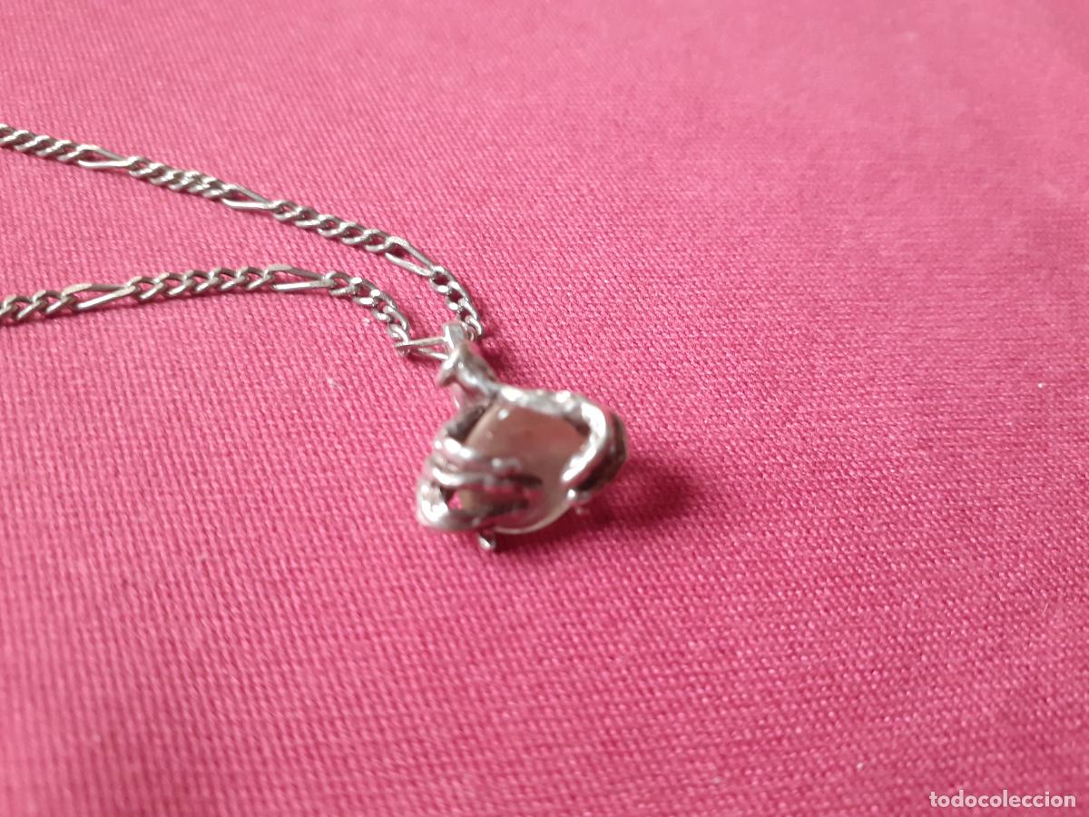 Antig&uuml;edades: Cadena con colgante de plata - Foto 4