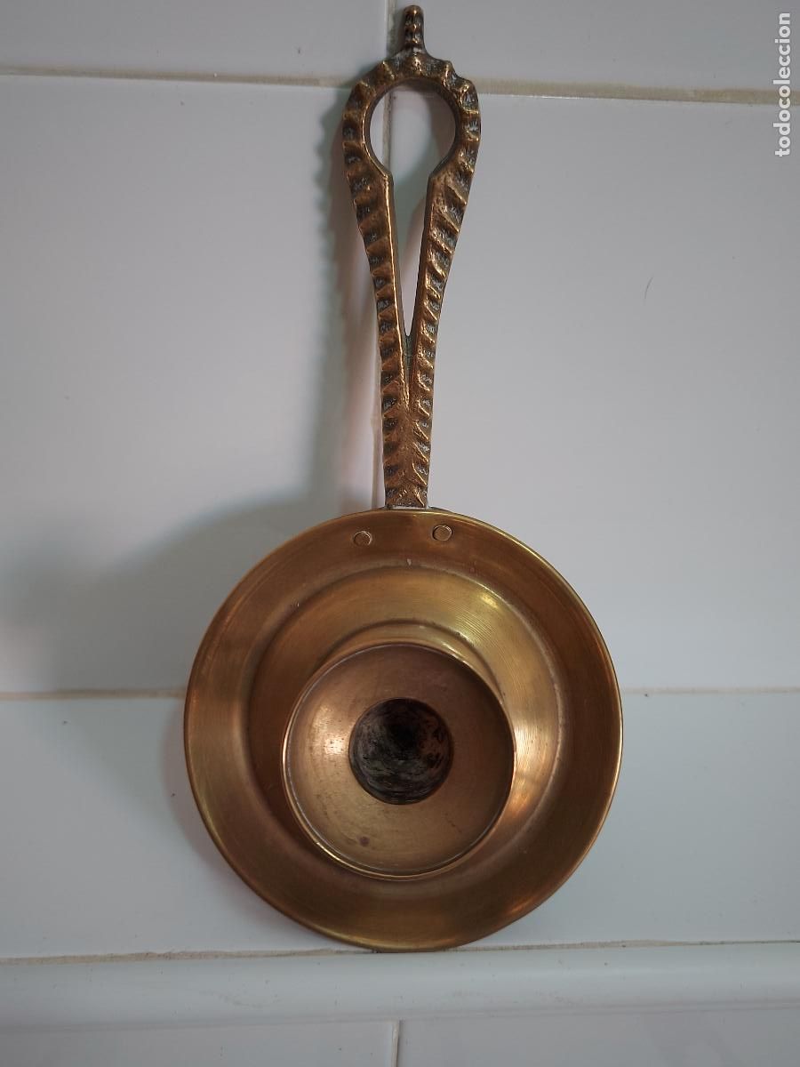 Antig&uuml;edades: Antigua palmatoria en bronce - Foto 8