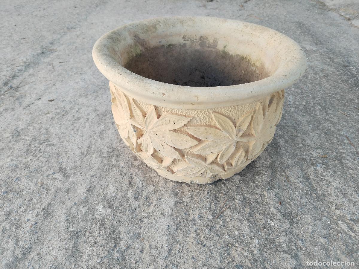 Antig&uuml;edades: macetero de piedra artificial - Foto 2