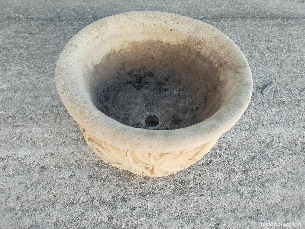 Antig&uuml;edades: macetero de piedra artificial - Foto 5