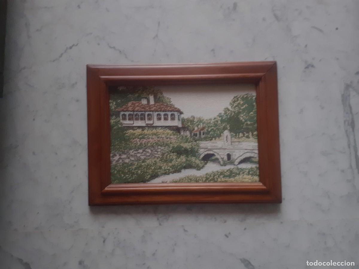 Antig&uuml;edades: Cuadro Paisaje bordado Marco - Foto 3