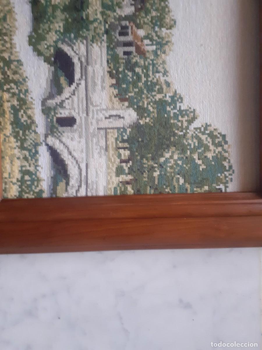 Antig&uuml;edades: Cuadro Paisaje bordado Marco - Foto 9
